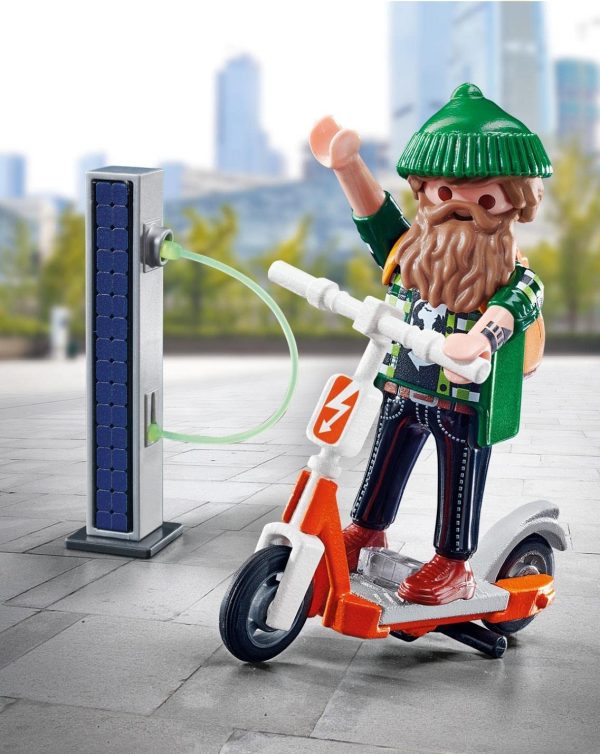 HIPSTER CON E-SCOOTER - Image 2