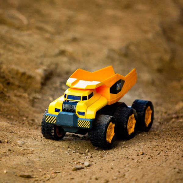 RADIO CONTROL CATERPILLAR MASSIVE MOVER - Image 6